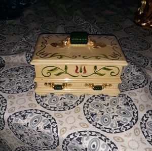 Poppytrail antique jewelry box
